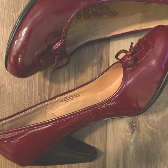 Sweet & Saucy Sofft Shoes - Picture 10 of 15